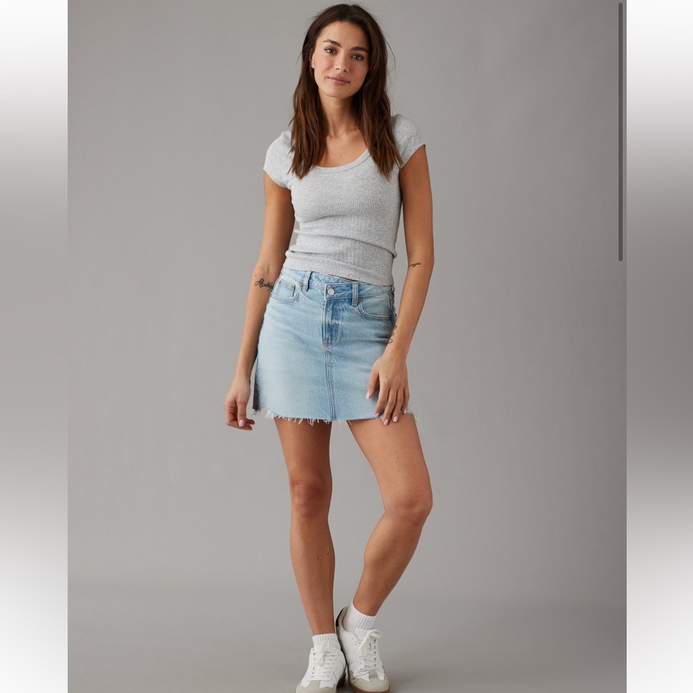 American Eagle Stretch High-Waisted Perfect Denim Mini Skirt - Picture 5 of 5